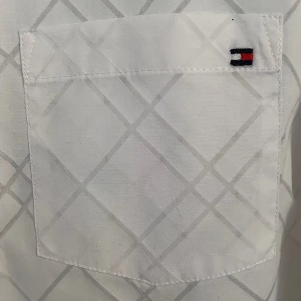 Tommy Hilfiger Women’s White Plaid Lightweight Shirt Long Sleeve Size 1X